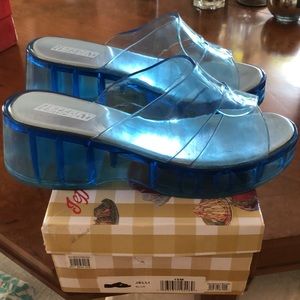 Jeffrey Campbell Jelli sandal 10/blue!!!